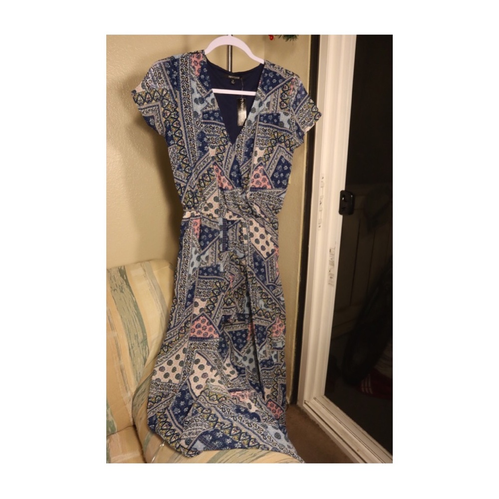 New look Full length walk through dress 🌚